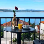 Julija Διαμέρισμα