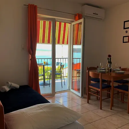 Julija Appartement *