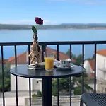 Julija *